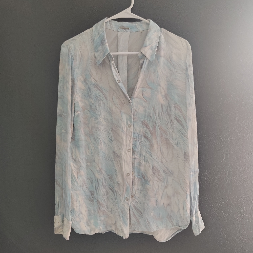 Elie Tahari Light Blue Feather Print silk Snap Down Blouse